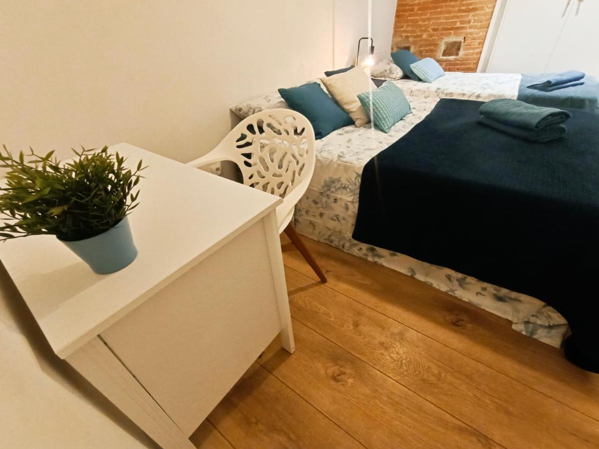 Private Rooms In Gothic Barcelona Buitenkant foto